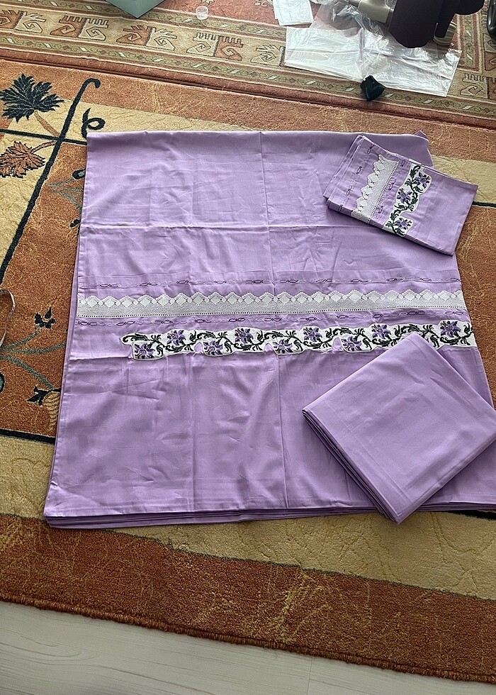 Çift kişilik lila pamuk saten nakışlı nevresim takımı - Görsel 2
