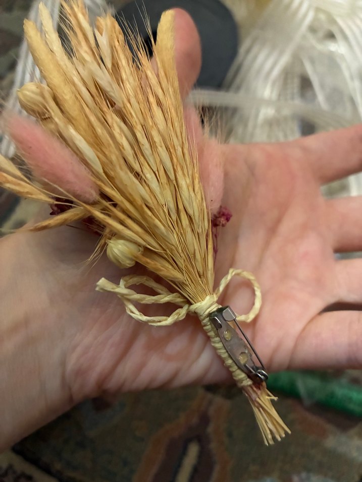 Doğal Buğday ve Kurutulmuş Çiçekli Şık Broş 12cm — görsel 8/9