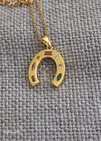 Diger İşlemeli Zincir Detaylı Altın Kolye