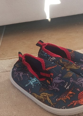 Renkli Dinozor Desenli Erkek Çocuk Terliği - Görsel 2