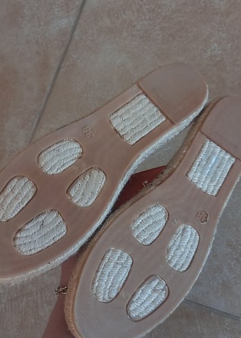 Pembe Süet Dolgu Topuklu Kadın Terlik - Görsel 3