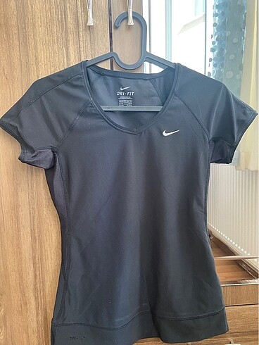 Nike Kadın Spor Tişört