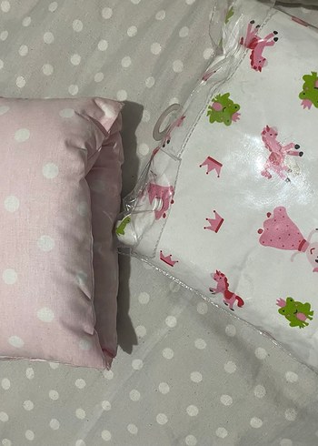 Pembe Baskılı Emzirme ve Hamile Yastığı - Görsel 3