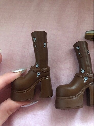  Bratz