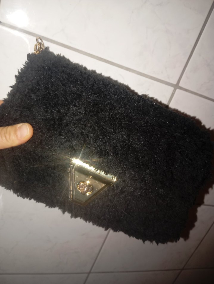 Siyah Kürk Detaylı Kadın Çanta - Görsel 3