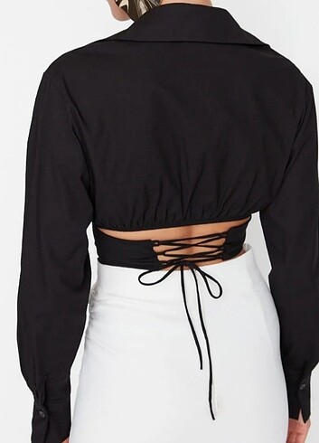 Trendyol & Milla Siyah Crop Astarlı Korse Detaylı Dokuma Poplin Gömlek