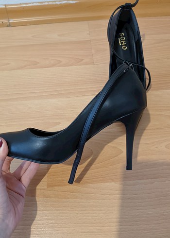 37 Beden Siyah Tokalı Stiletto Topuklu Kadın Ayakkabı