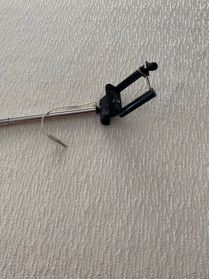 Kablolu Kırmızı Selfie Çubuğu - Görsel 4