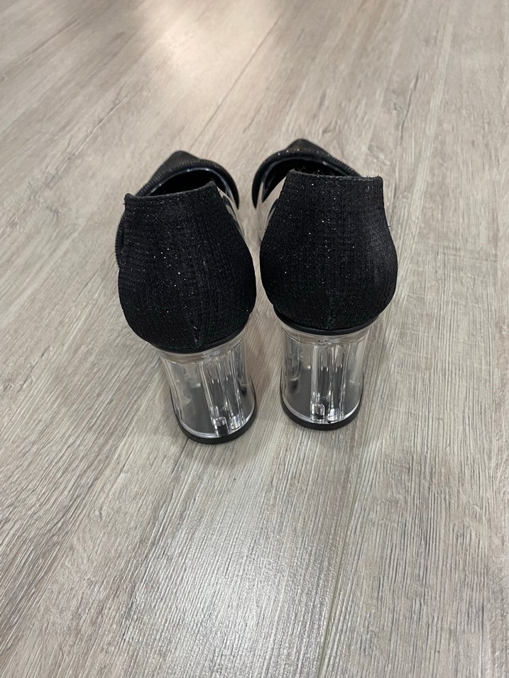 Siyah Yılan Derisi Desenli Topuklu Kadın Ayakkabı - Görsel 2