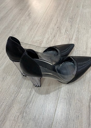 Siyah Yılan Desenli Pliseli Stiletto - Görsel 3