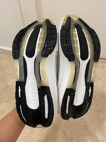 39,5 Beden Adidas Ultra Boost Light Koşu