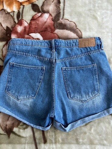 m Beden H&M jean şort açık renk normal bel