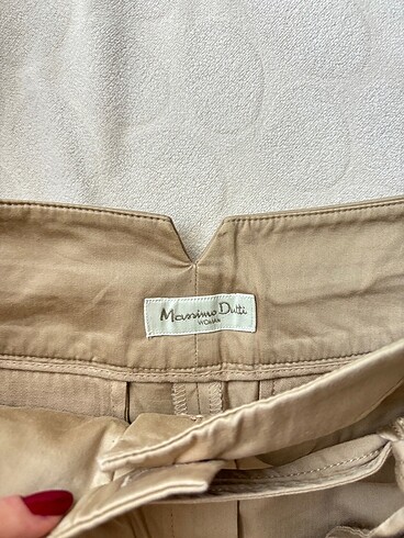 m Beden Massimo Dutti bej şort