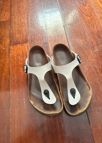 Birkenstock Beyaz Tokalı Kadın Terlik