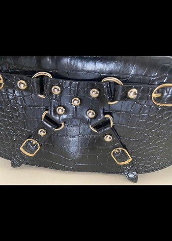 Siyah Deri Kemerli Yılan Desenli Çanta - Görsel 2