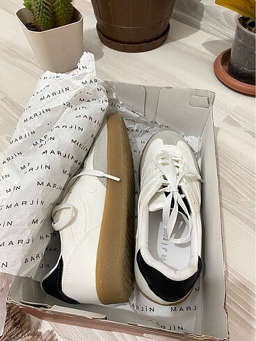 Marjin marjin sneaker