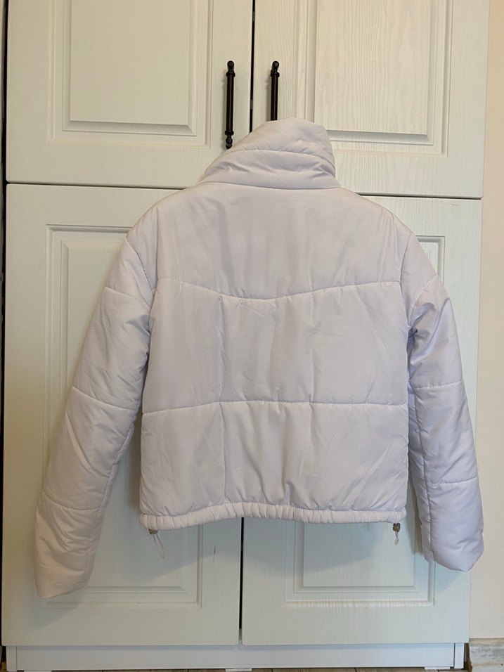 Beyaz kadın mont - Görsel 2