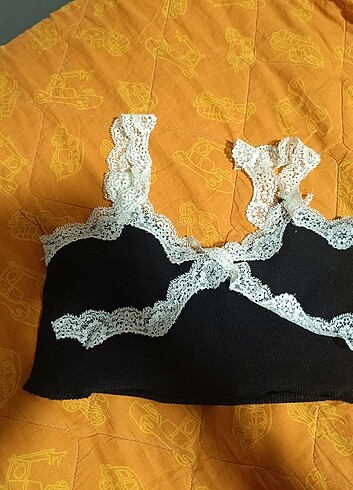 Dantelli crop