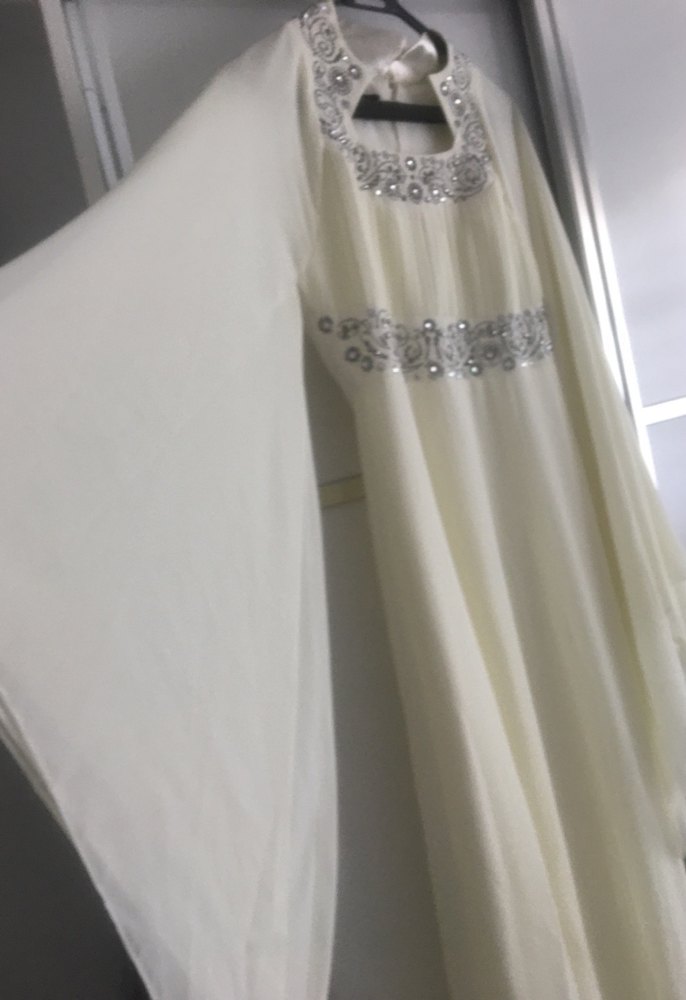 İşlemeli Beyaz Uzun Kadın Abiye - Görsel 4