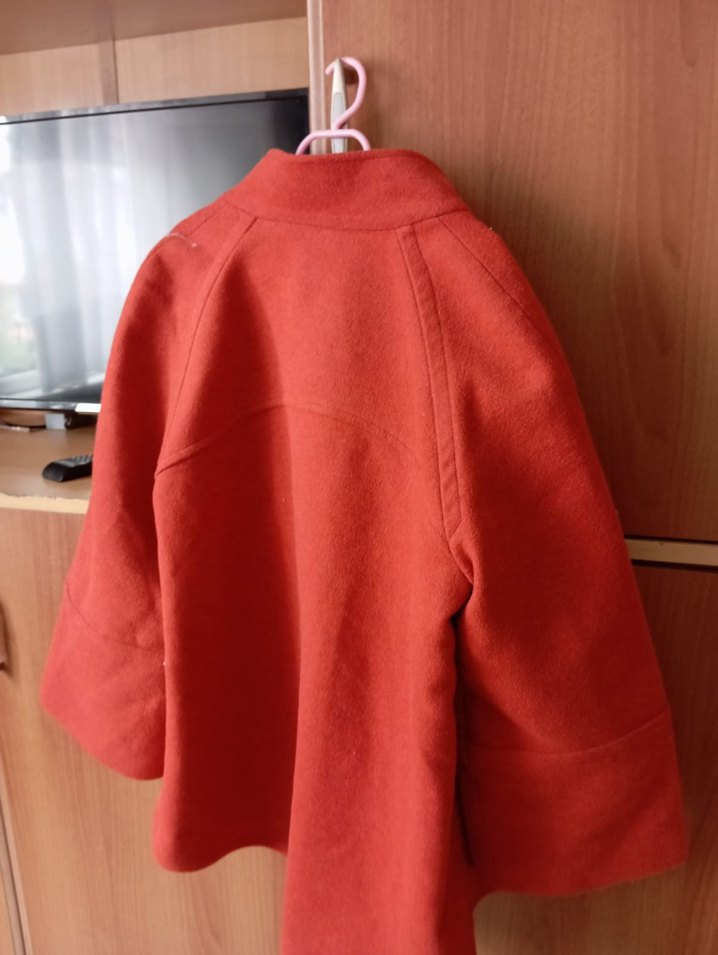 Düğmeli Kırmızı Midi Kaban - Görsel 2