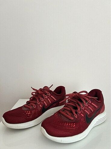 37 Beden bordo Renk Nike spor ayakkabi