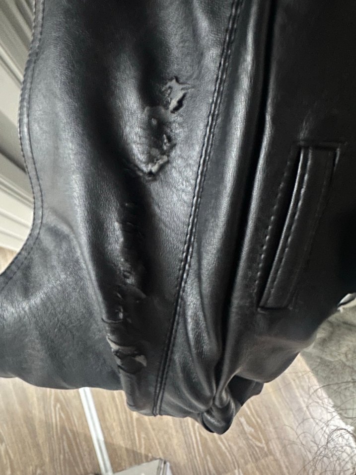 Bershka Siyah Deri Trenchoat - Görsel 4