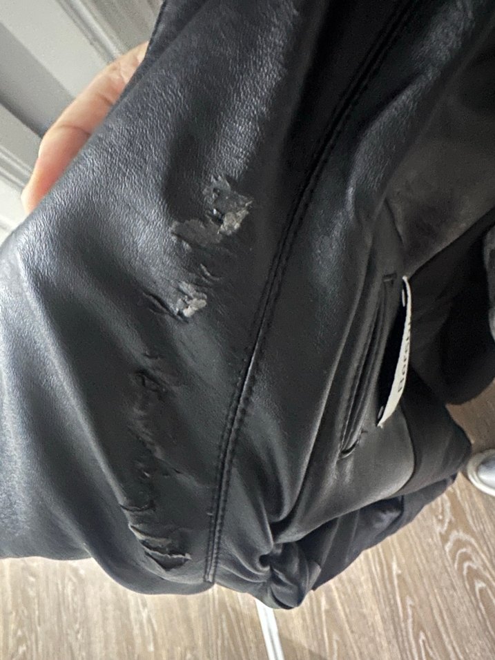 Bershka Siyah Deri Trenchoat - Görsel 3