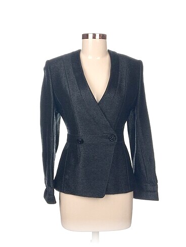 Vakko Blazer %70 İndirimli.