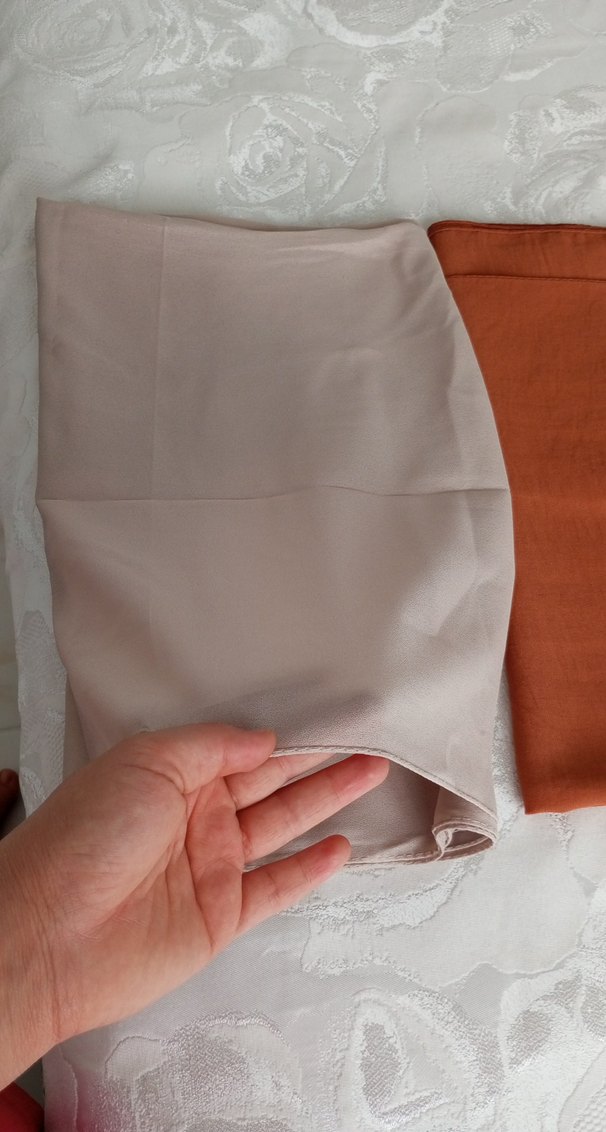 Bej Drapeli Kadın Şal - Görsel 2