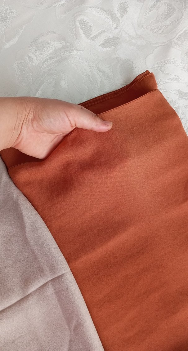 Bej Drapeli Kadın Şal - Görsel 3