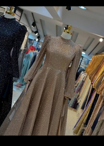 Bej Uzun Kollu Drapeli Kadın Abiye - Görsel 2