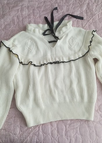 Nakışlı Beyaz Örgü Kadın Kazak - Görsel 3