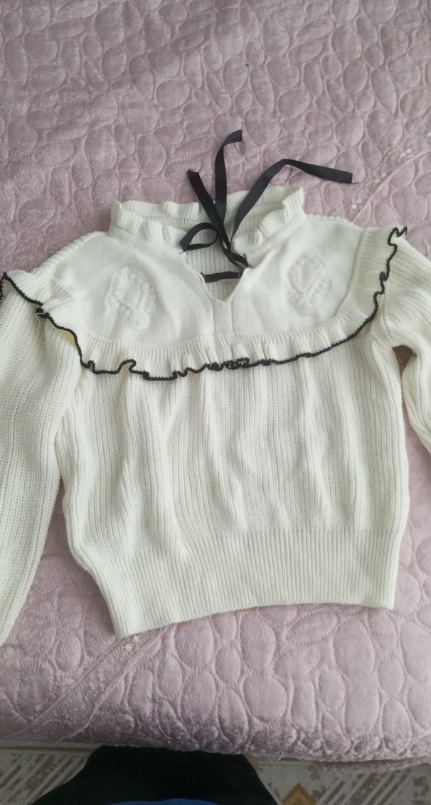 Nakışlı Beyaz Örgü Kadın Kazak - Görsel 3