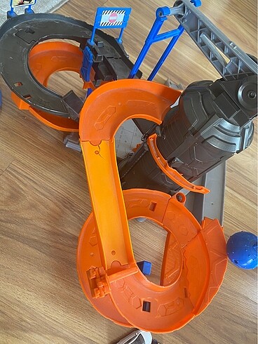  Beden Renk Hot wheels asansörlü set