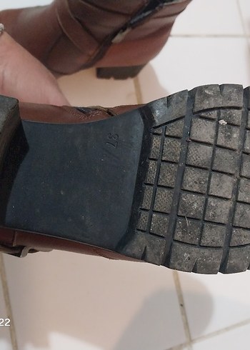 Kahverengi Deri Kadın Dolgu Topuklu Bot - Görsel 5