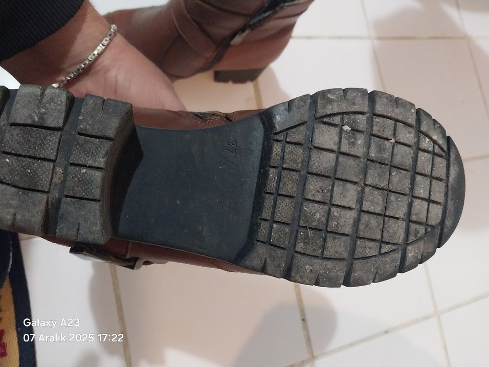 Kahverengi Deri Kadın Dolgu Topuklu Bot - Görsel 5