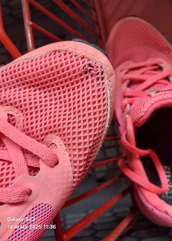 Pembe Bağcıklı Kadın Spor Ayakkabısı ucunda iğne ucu kdr skük vr - Görsel 4