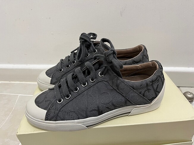 Calvin Klein Gri Kadın Sneaker