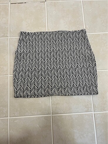 Zara Desenli Kumas Mini Etek