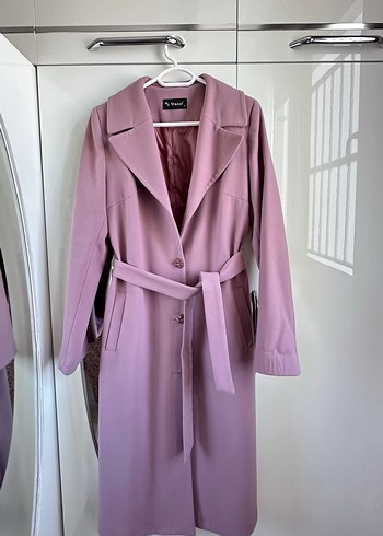 Pembe Uzun Kadın kaban