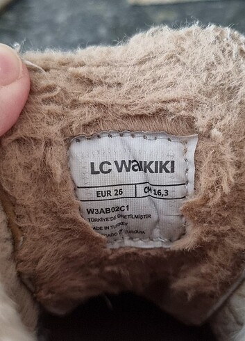 26 Beden Lcw erkek çocuk bot