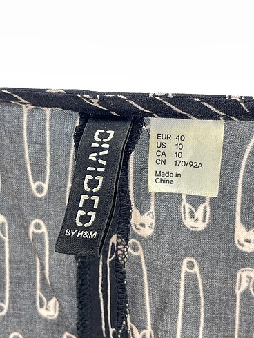 40 Beden siyah Renk H&M Kısa Elbise %70 İndirimli.