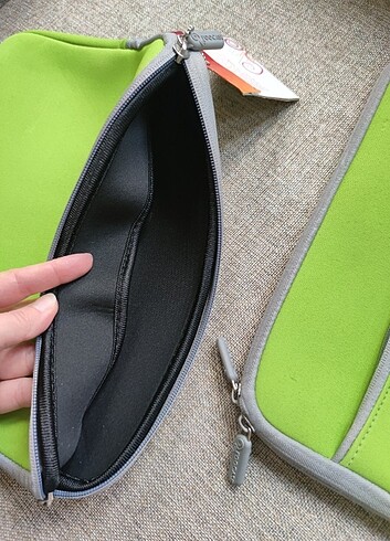 Beden Roocase 2 adet 11 inch tablet koruyucu