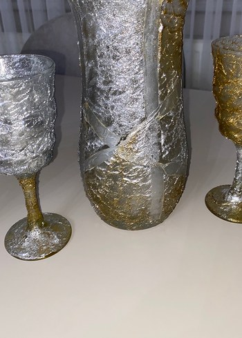 Gümüş ve Altın Renkli Dekoratif Kadehler ve vazo - Görsel 3