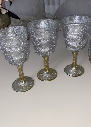 Gümüş ve Altın Renkli Dekoratif Kadehler ve vazo - Görsel 2