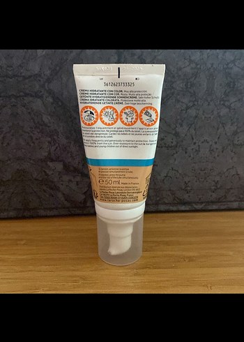 La Roche-Posay Anthelios SPF 50+ - Görsel 2