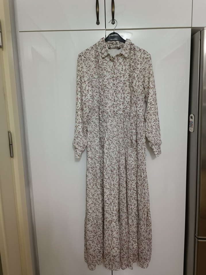 çiçekli modest elbise - Görsel 5