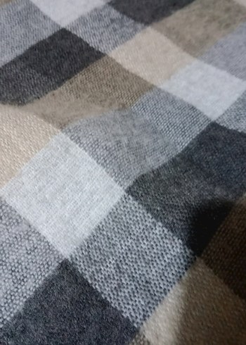 Ekoseli Kadın Yün Şal - Görsel 3