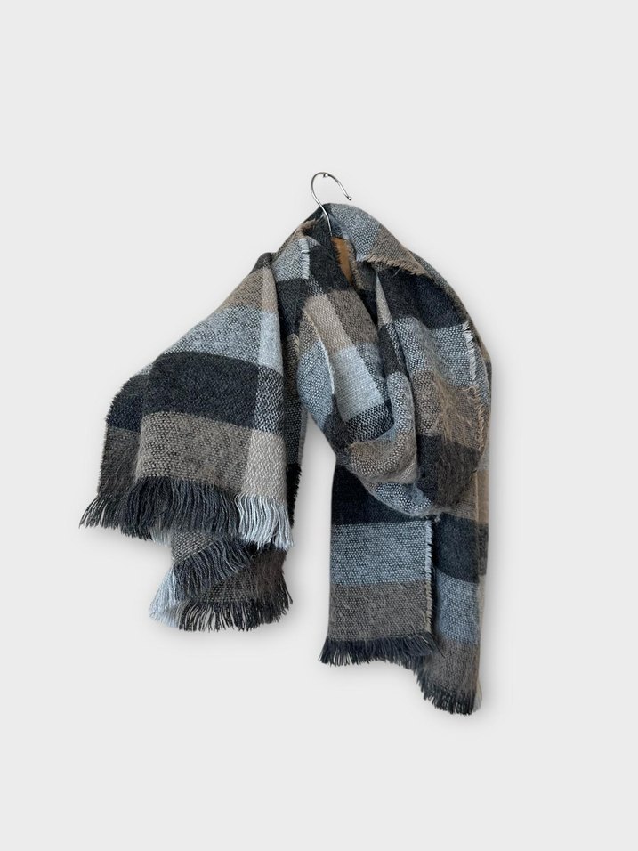 Ekoseli Kadın Yün Şal - Görsel 2