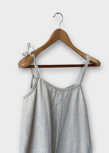 Yargıcı Bej Keten Askılı Midi Elbise - Görsel 4